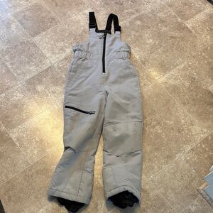 Swiss Tech Light Gray Kids Snow Overalls with Black Straps size 8